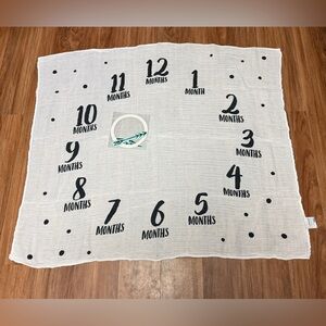 Pearhead Baby Monthly Milestone Blanket 1–12 Months